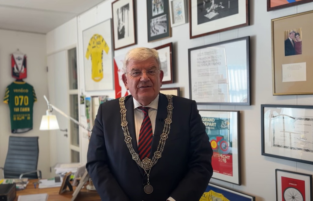 Oproep burgemeester Jan van Zanen