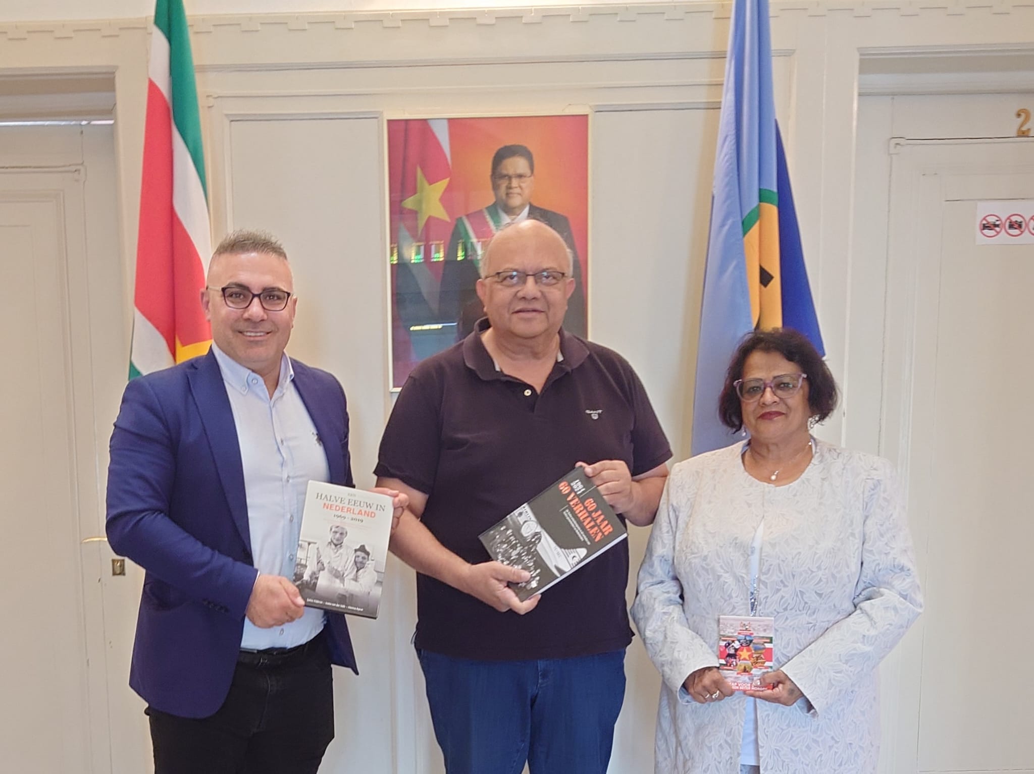 Sahin, Surinaamse Ambassadeur en Mitra 01