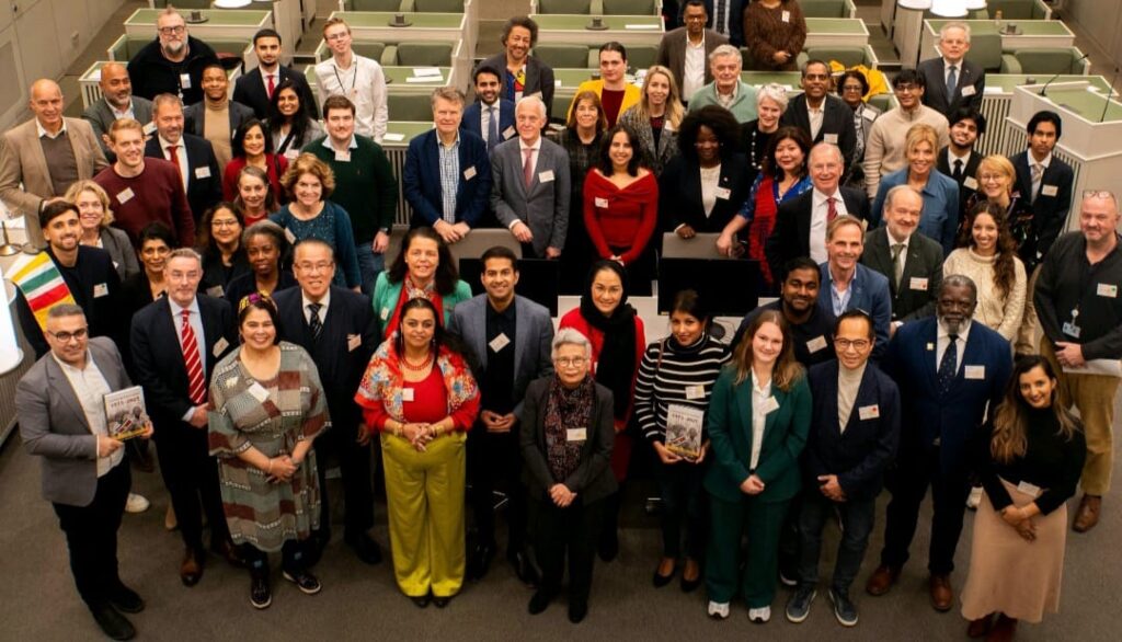 Boek 50 jaar onafhankelijkheid in de Eerstkamer