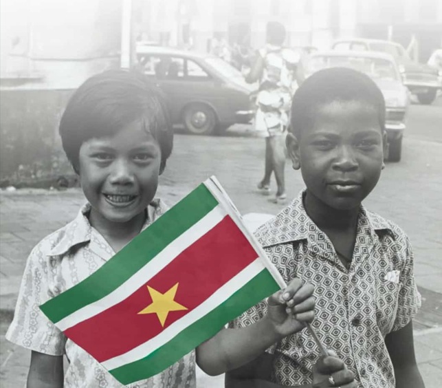 Fototentoonstelling 50 jaar Onafhankelijkheid van Suriname